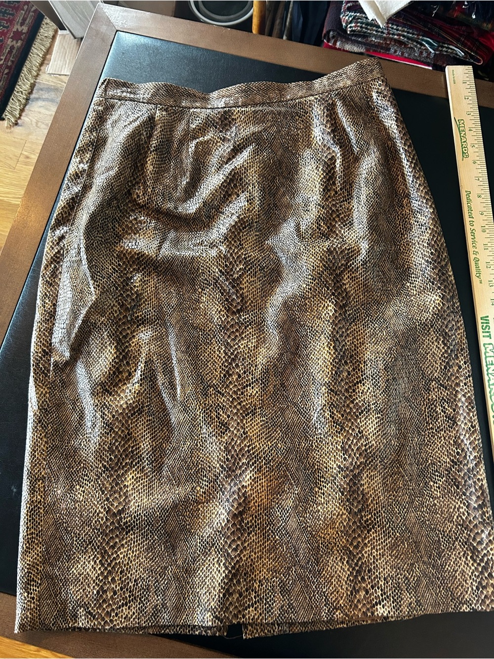 Vintage Women’s Brown Snake-Print Pencil Skirt
